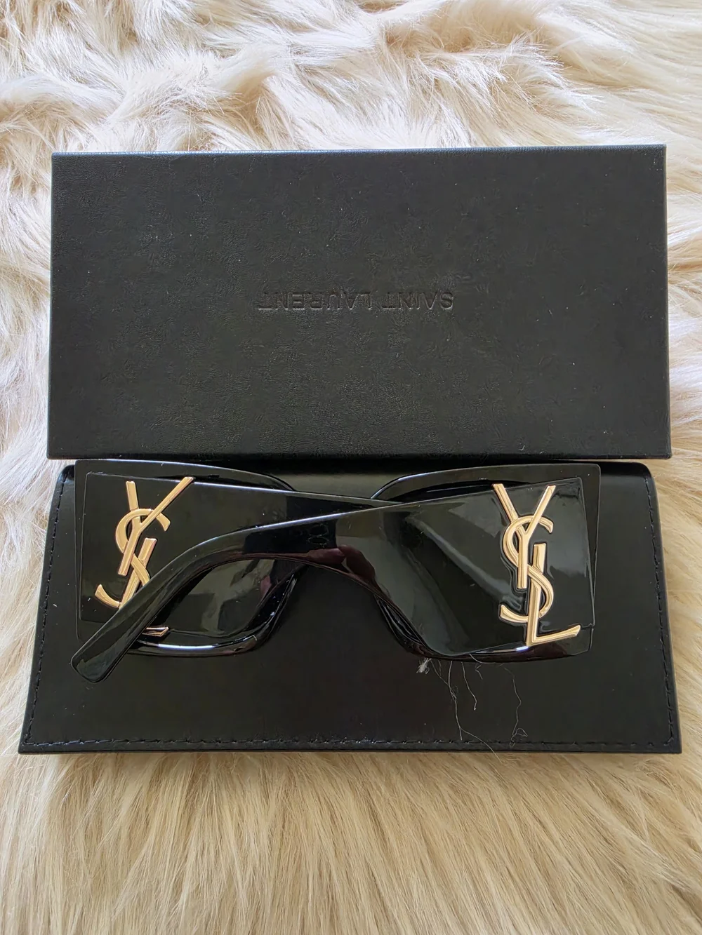 Saint Laurent new chic
